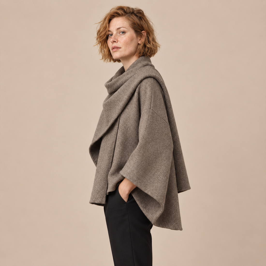 Capejas voor dames met geïntegreerde sjaal